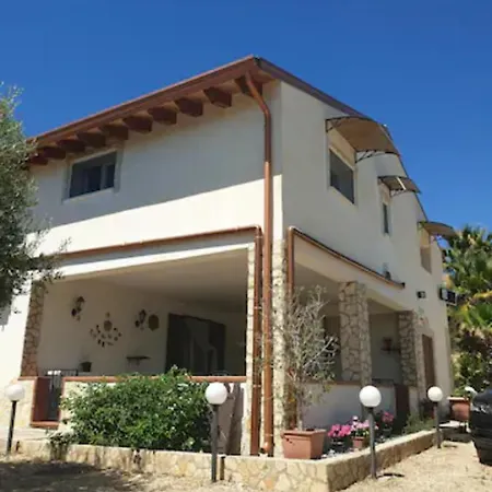 Casa Nettuno In Marisa * Borgo Bonsignore